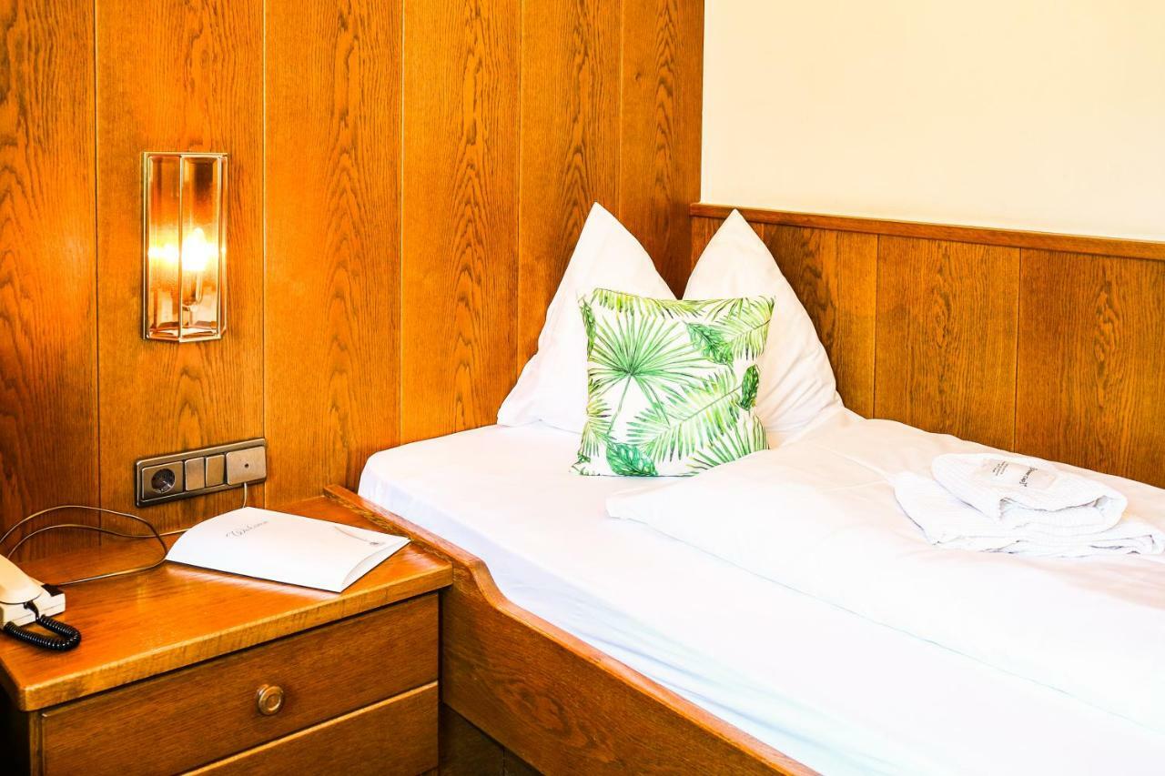 Guesthouse Pension Grafenstein Merano Extérieur photo
