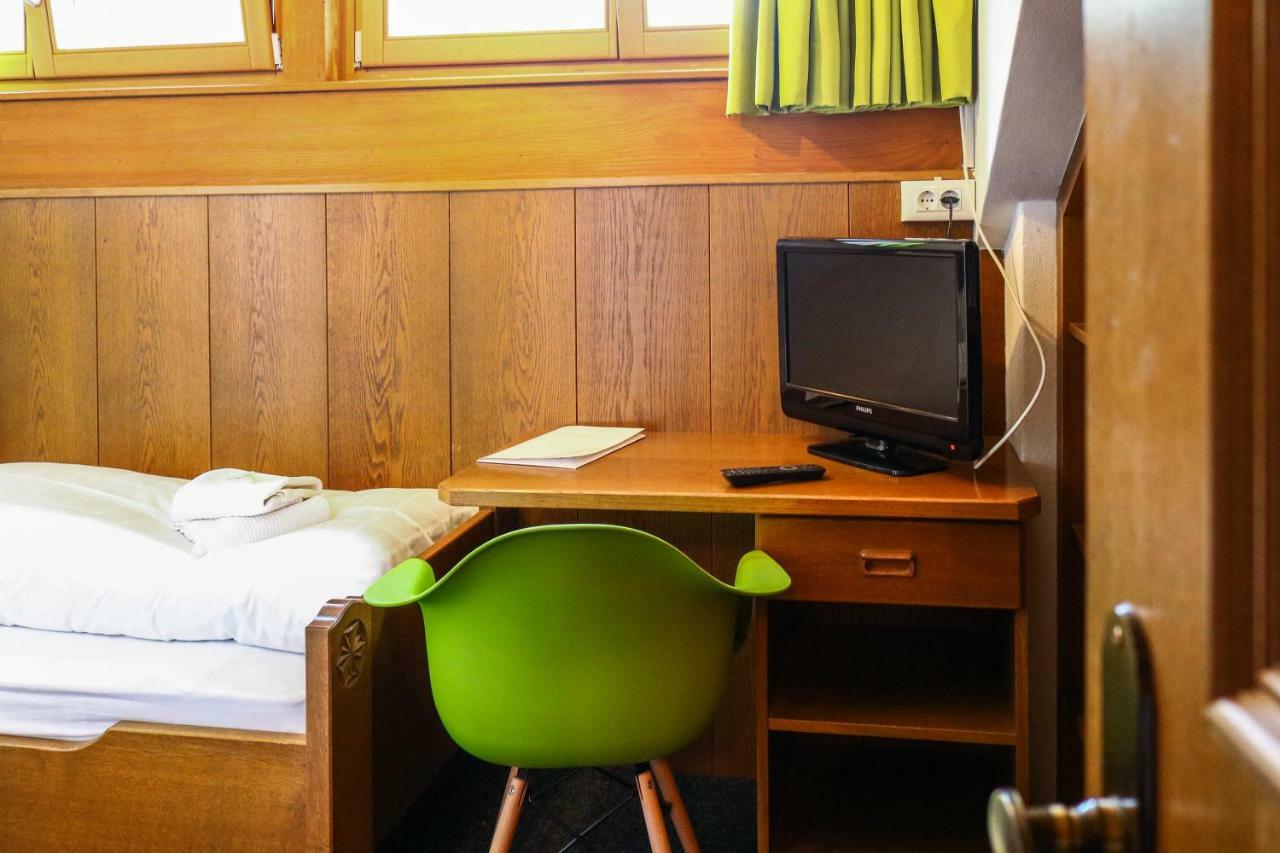 Guesthouse Pension Grafenstein Merano Extérieur photo